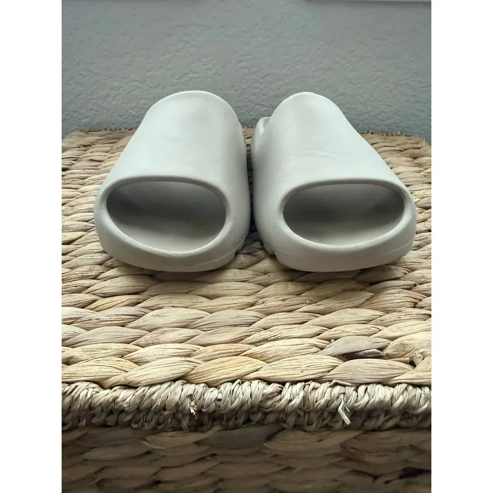 adidas Yeezy YZY Slide Bone Beige FZ5897 Men’s US 7 Women’s US 8 Slip-On Sandals